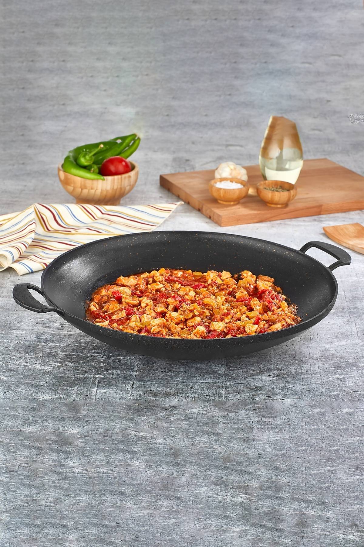 İron Döküm Granit Sac Kavurma ve Gözleme Tavası 34 cm - Siyah İron Döküm Granit Sac Kavurma ve Gözleme Tavası 34 cm - Siyah
