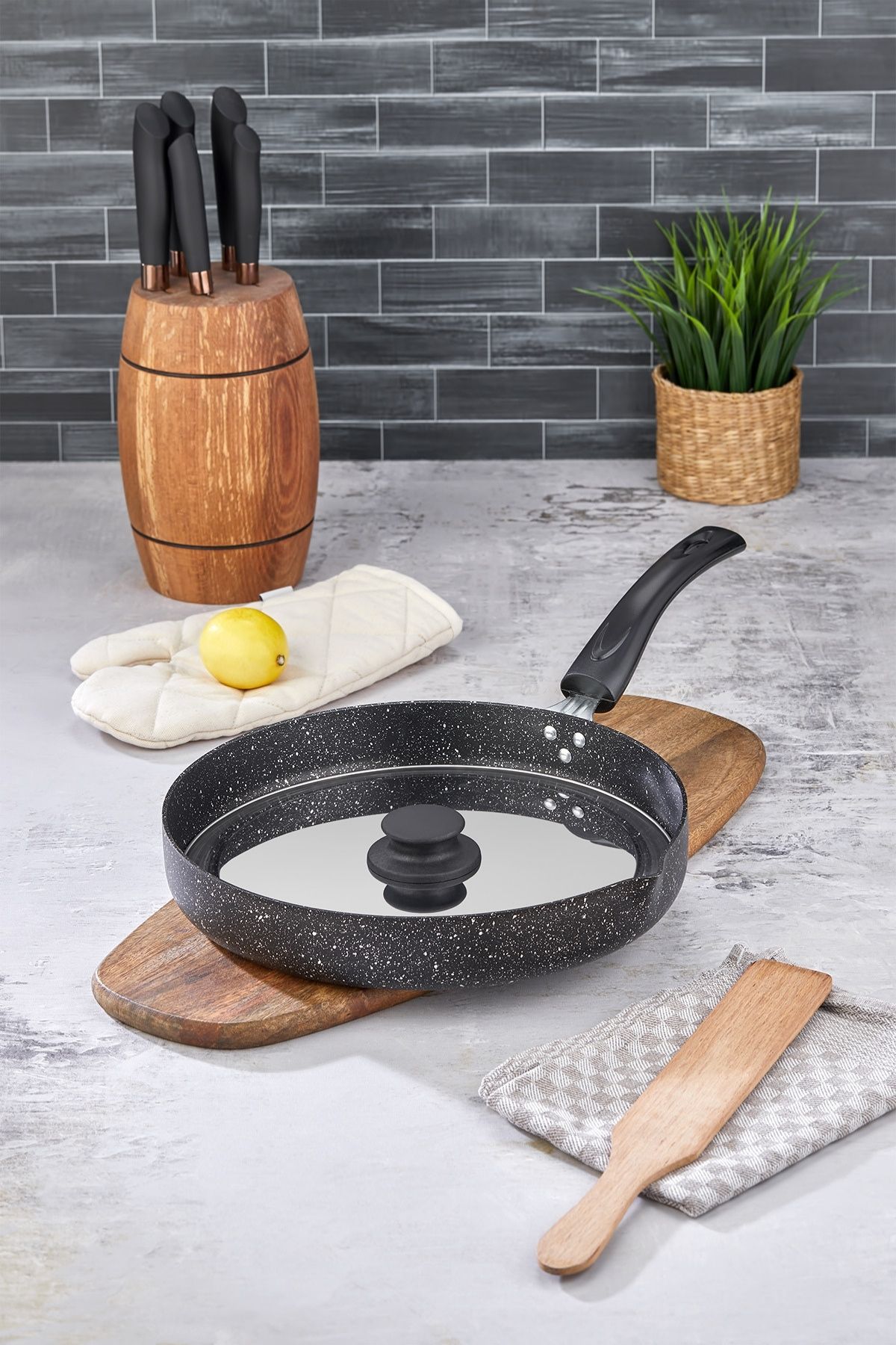 Granit Hamsi,Balık ve Börek Tavası Siyah 28 cm
