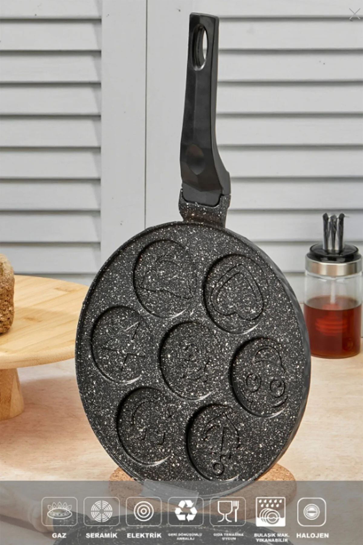 Döküm Yanmaz Yapışmaz Emojili Pankek ve Krep Tavası 26 cm