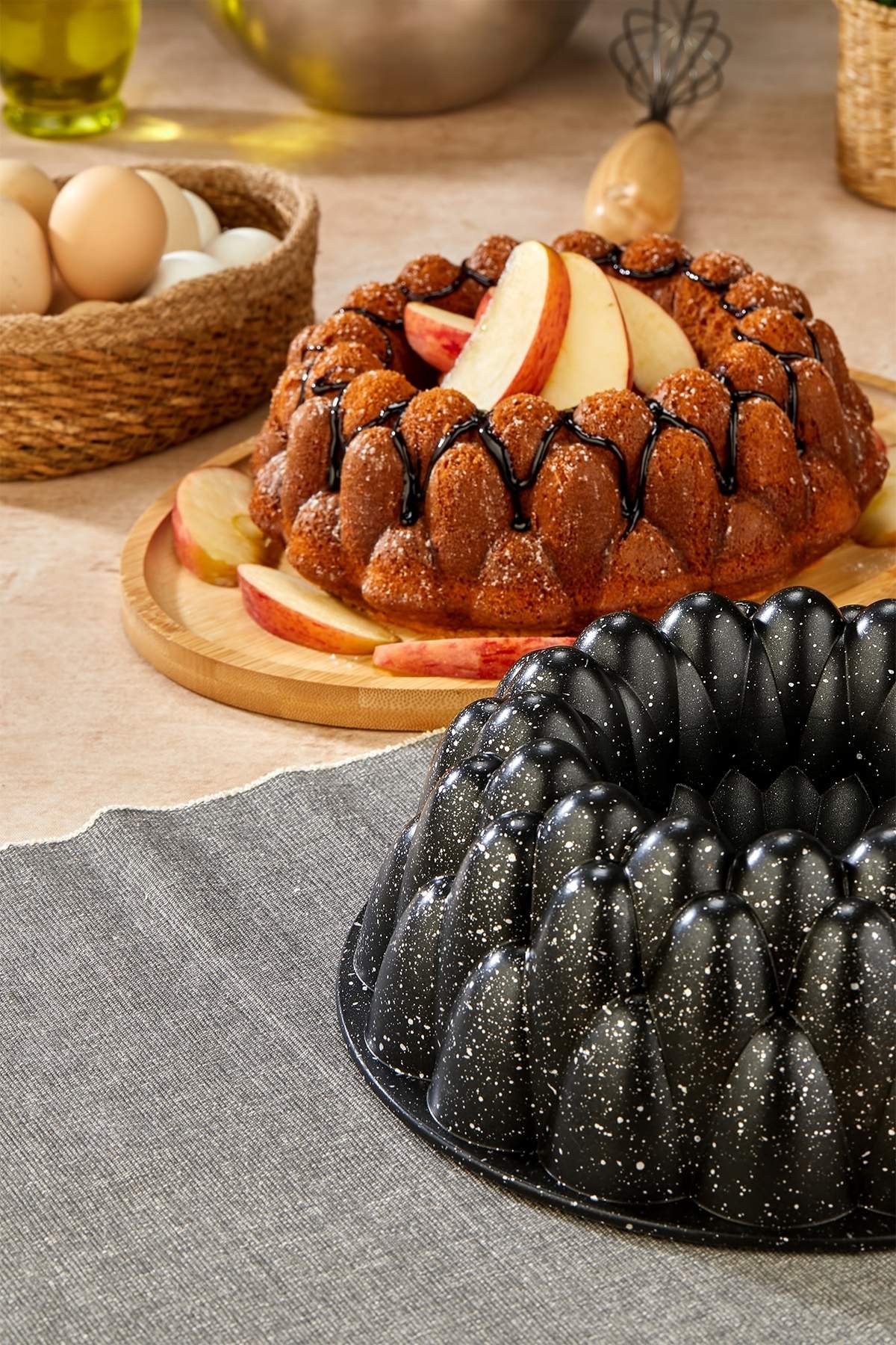 Prizma Döküm Granit Kek Kalıbı 26 cm - Siyah